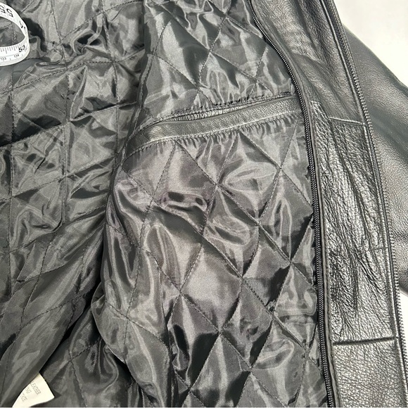 Vintage American Hide & Leather Men's Classic Black Leather Jacket - Picture 14 of 15